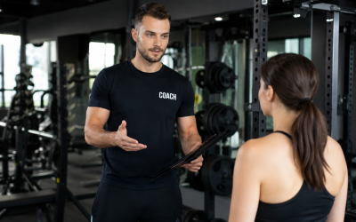 Comment devenir coach sportif : réussir son projet en 2026